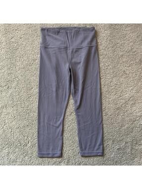 Athleta Women’s size S Elation Capri Leggings Women's Lilac Purple High Rise